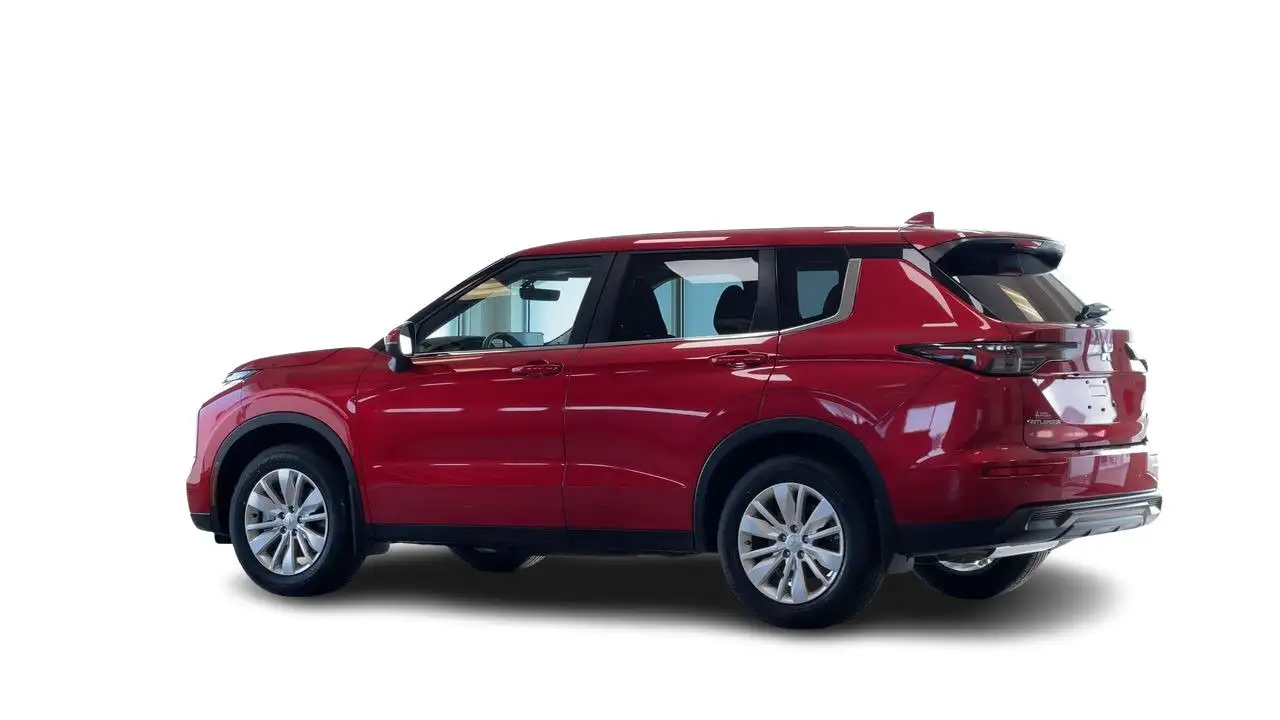 Mitsubishi Outlander photo Mitsubishi Outlander