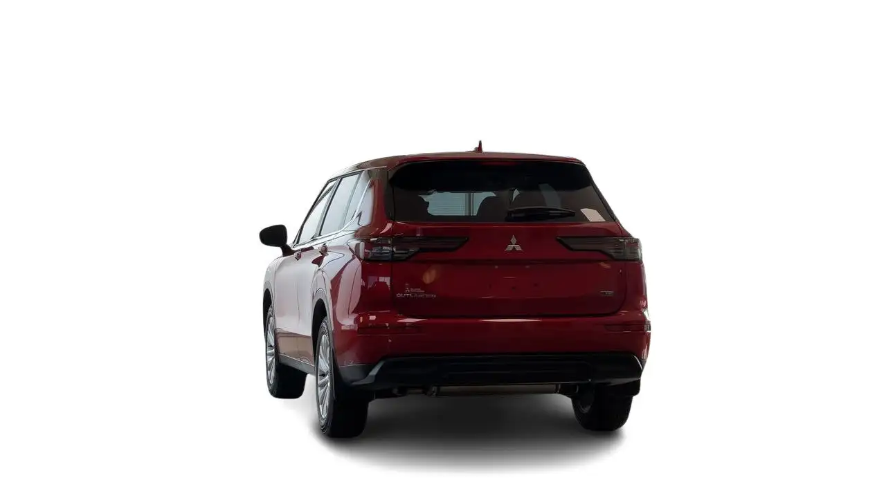 Mitsubishi Outlander photo Mitsubishi Outlander