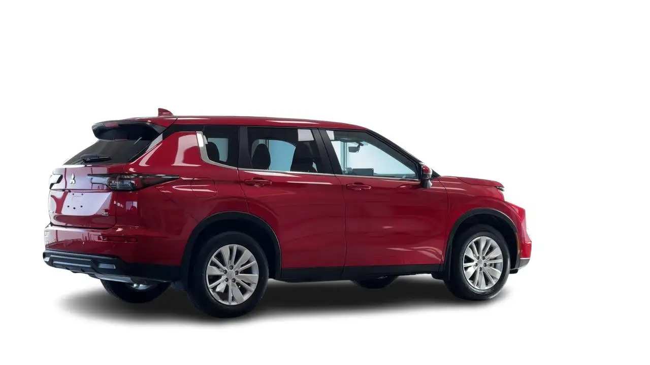 Mitsubishi Outlander photo Mitsubishi Outlander
