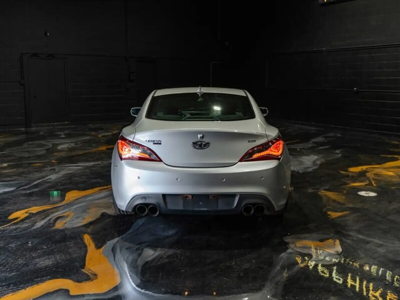 Hyundai Genesis Coupe снимка Hyundai Genesis Coupe