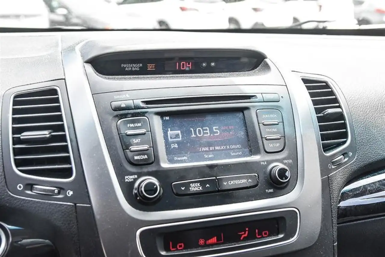 Kia Sorento снимка Kia Sorento