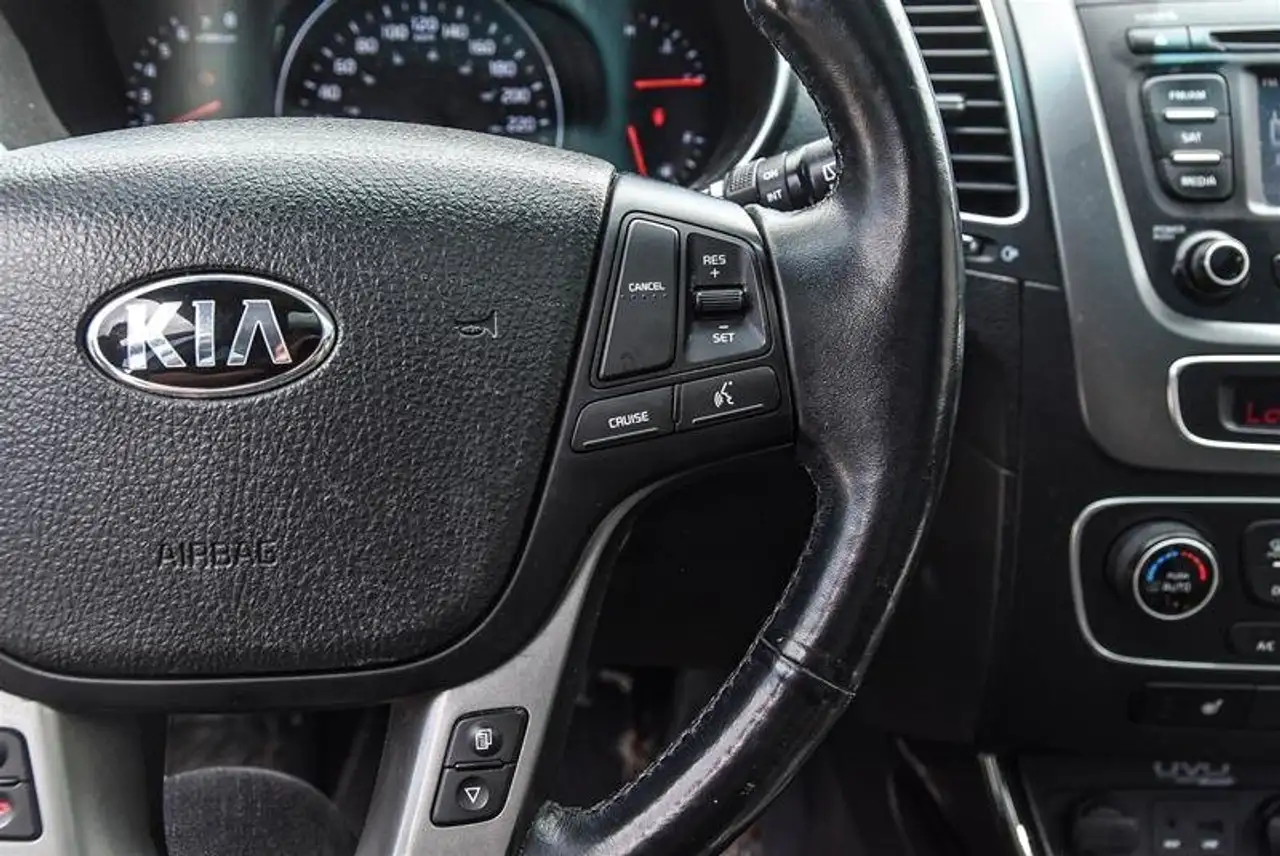 Kia Sorento снимка Kia Sorento