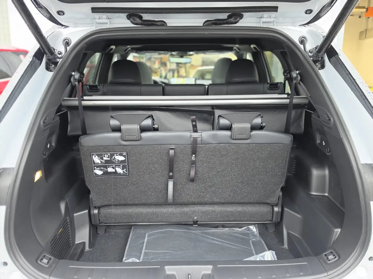 Mitsubishi Outlander снимка Mitsubishi Outlander