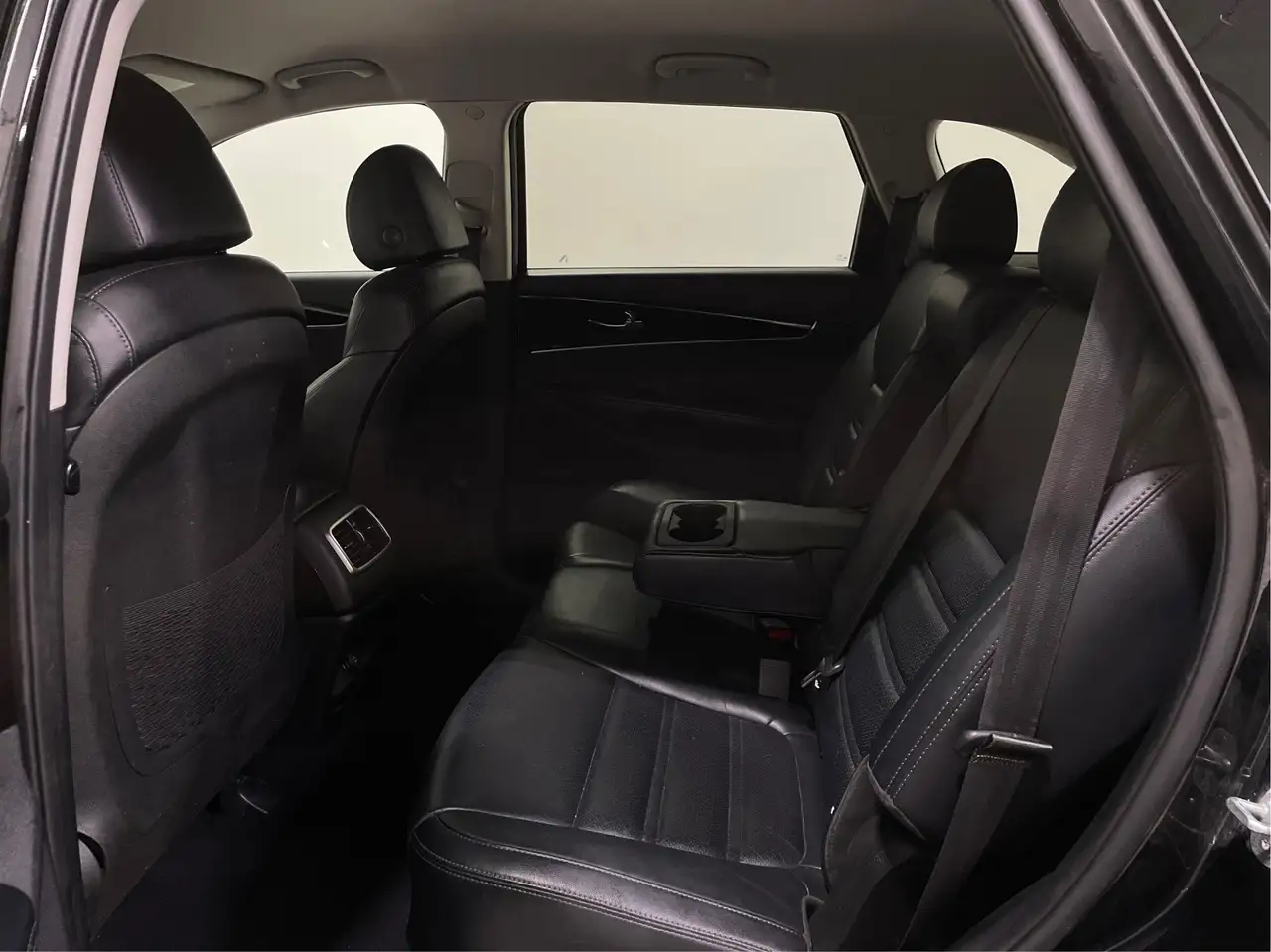 Kia Sorento photo Kia Sorento
