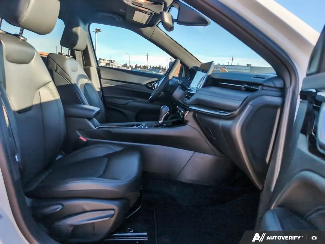 Jeep Compass photo Jeep Compass
