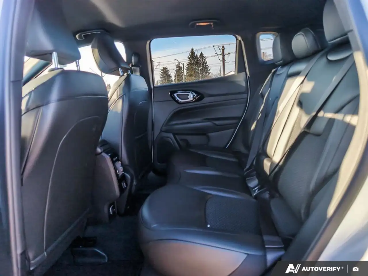 Jeep Compass photo Jeep Compass