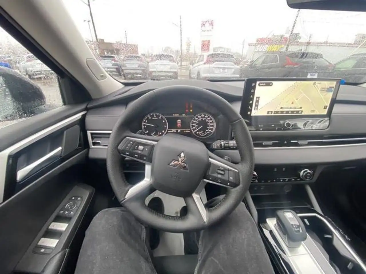 Mitsubishi Outlander fotografie Mitsubishi Outlander