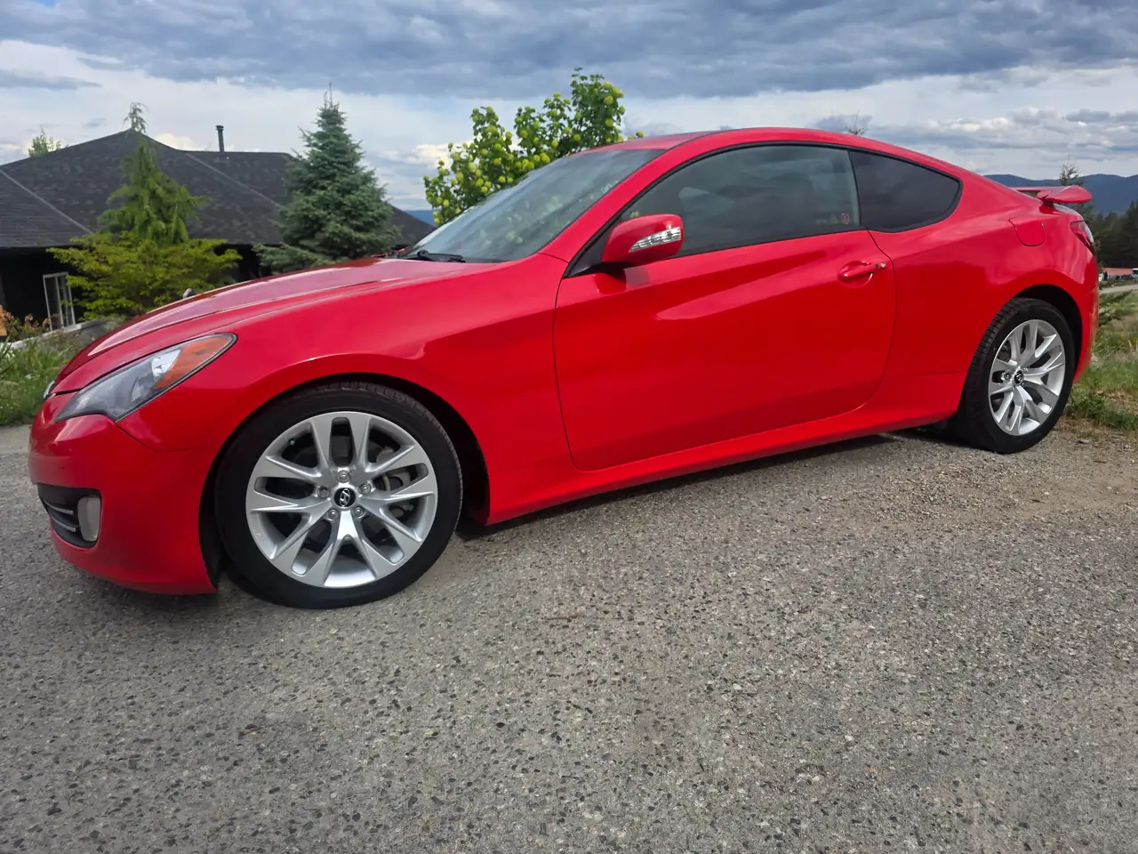 Hyundai Genesis Coupe снимка Hyundai Genesis Coupe