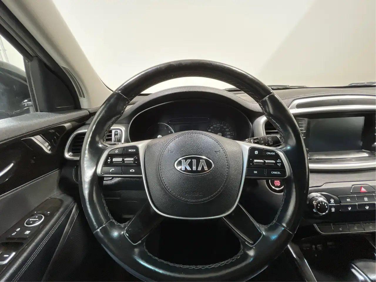 Kia Sorento photo Kia Sorento