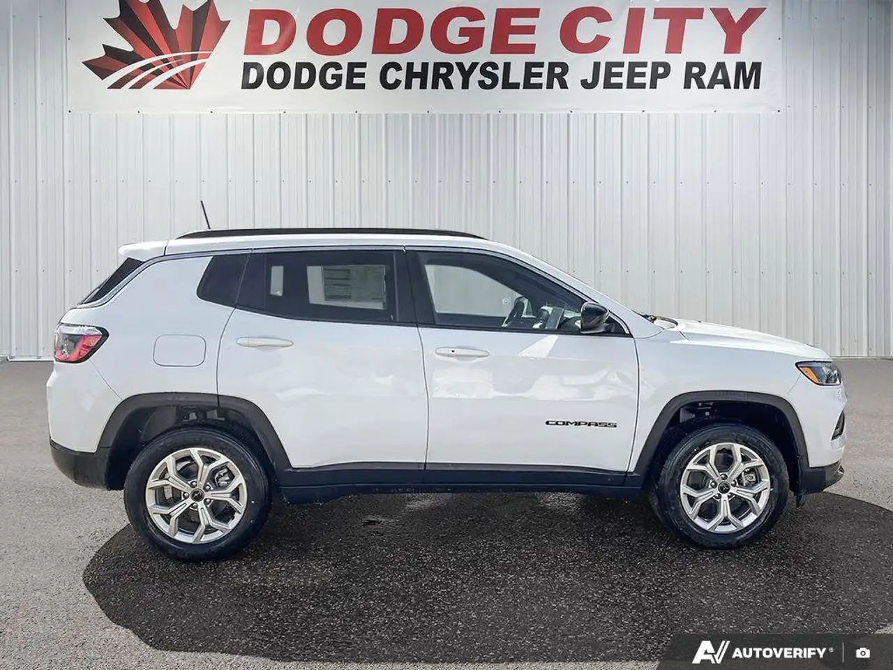 Jeep Compass photo Jeep Compass