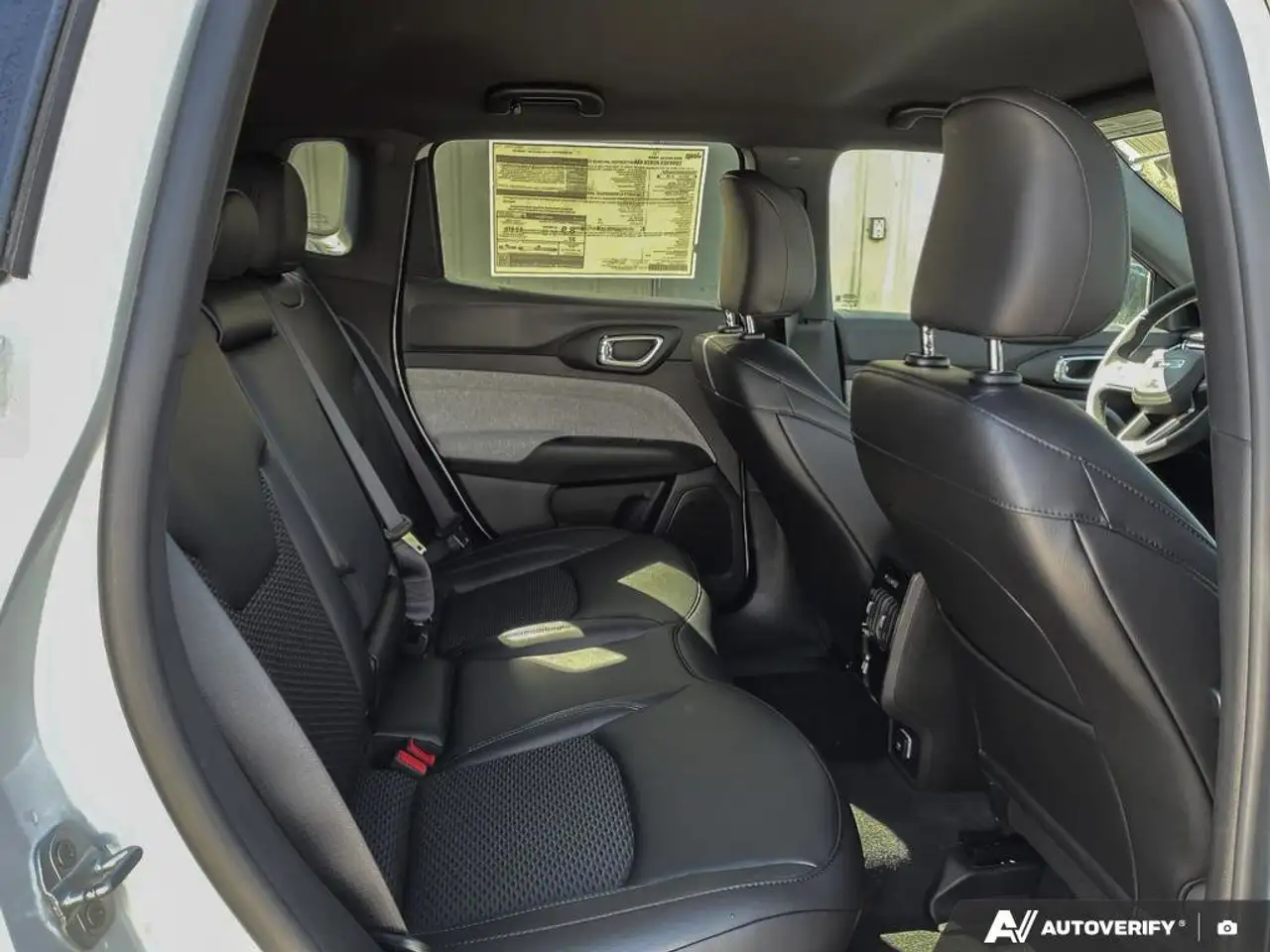 Jeep Compass photo Jeep Compass