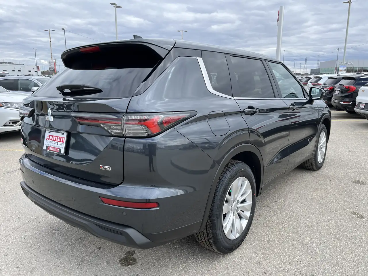 Mitsubishi Outlander снимка Mitsubishi Outlander