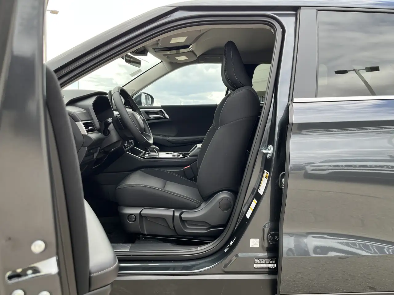 Mitsubishi Outlander снимка Mitsubishi Outlander