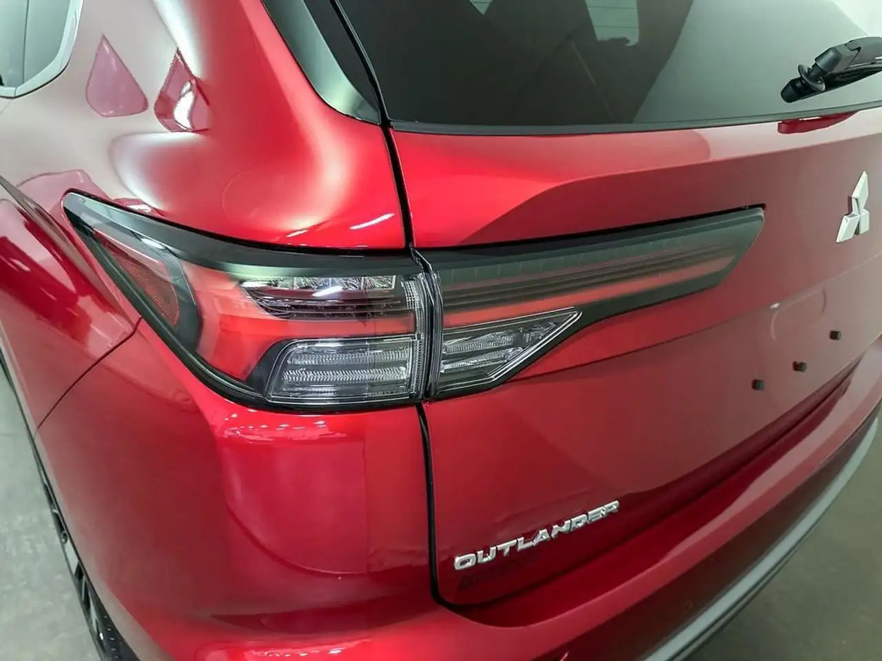 Mitsubishi Outlander снимка Mitsubishi Outlander