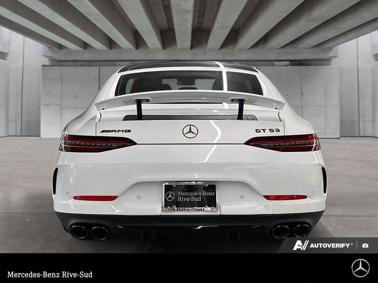 Mercedes-Benz AMG GT снимка Mercedes-Benz AMG GT