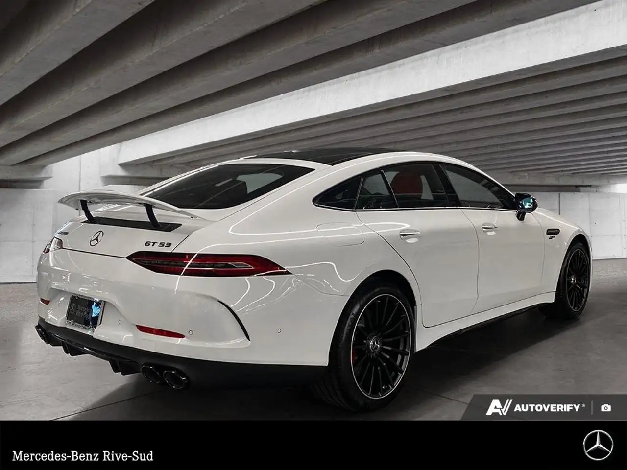 Mercedes-Benz AMG GT снимка Mercedes-Benz AMG GT