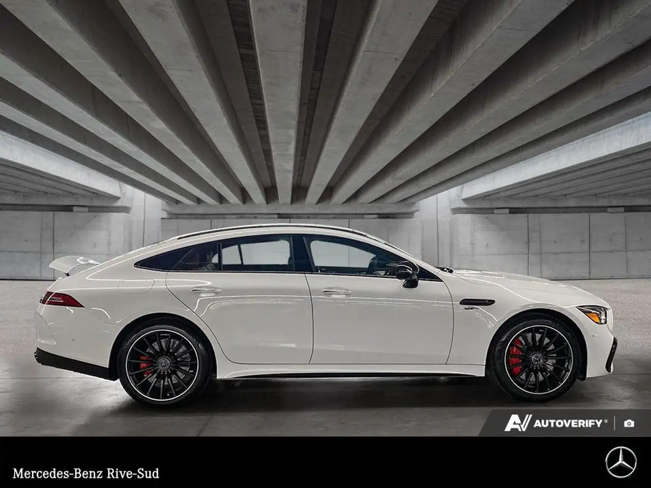 Mercedes-Benz AMG GT снимка Mercedes-Benz AMG GT