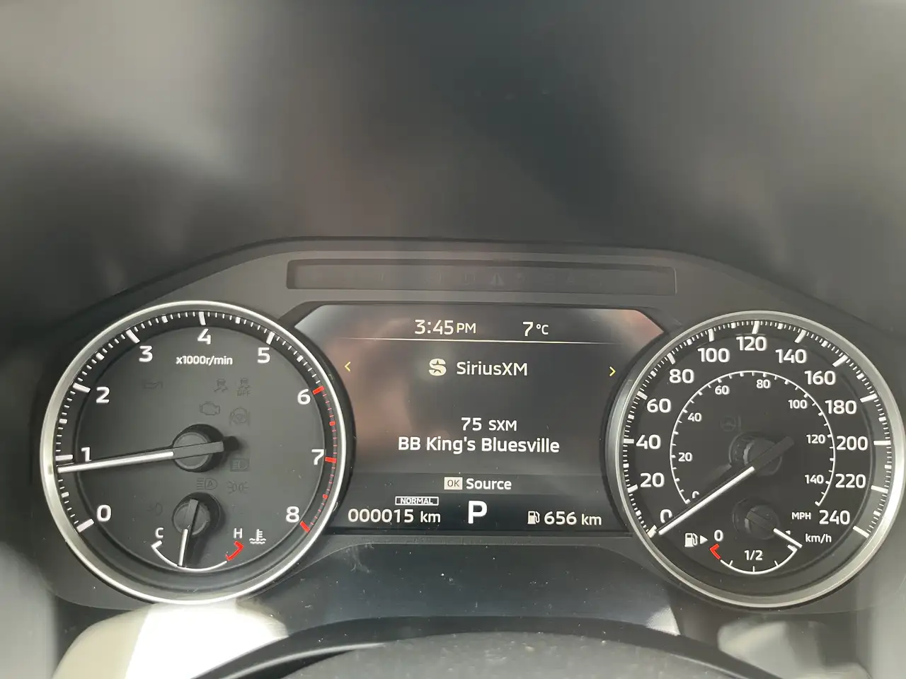 Mitsubishi Outlander снимка Mitsubishi Outlander