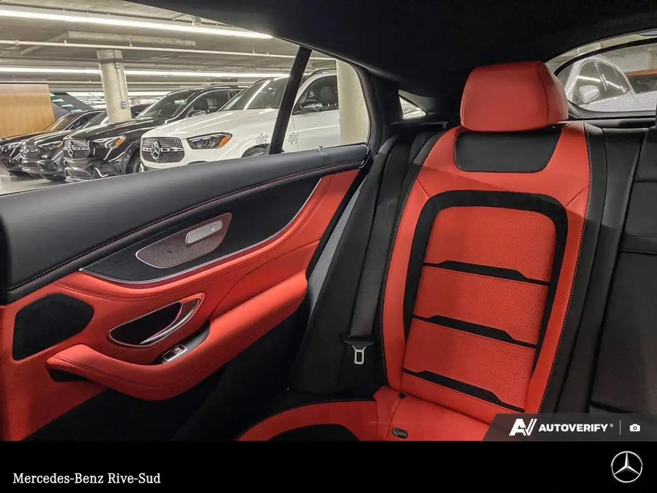 Mercedes-Benz AMG GT снимка Mercedes-Benz AMG GT