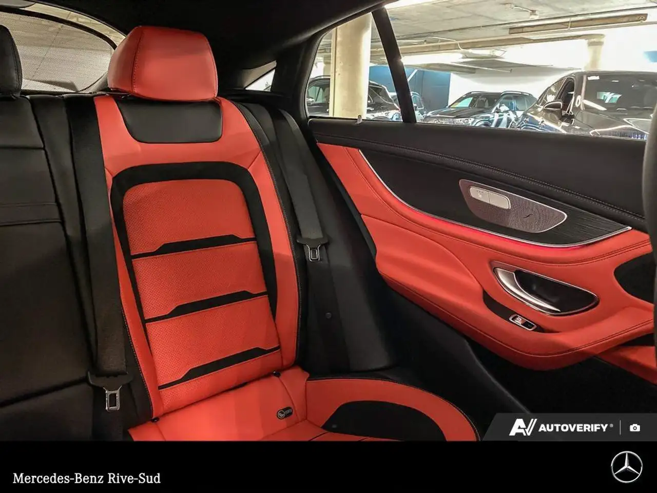 Mercedes-Benz AMG GT снимка Mercedes-Benz AMG GT