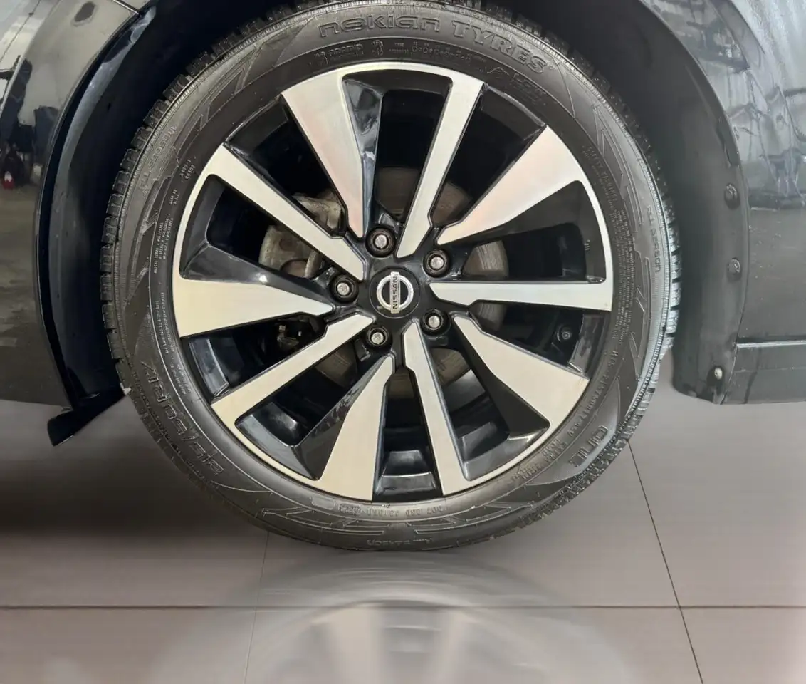 Nissan Sentra снимка Nissan Sentra