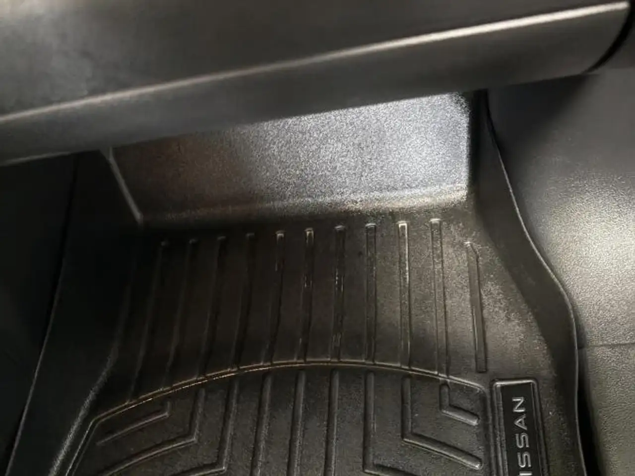 Nissan Sentra снимка Nissan Sentra
