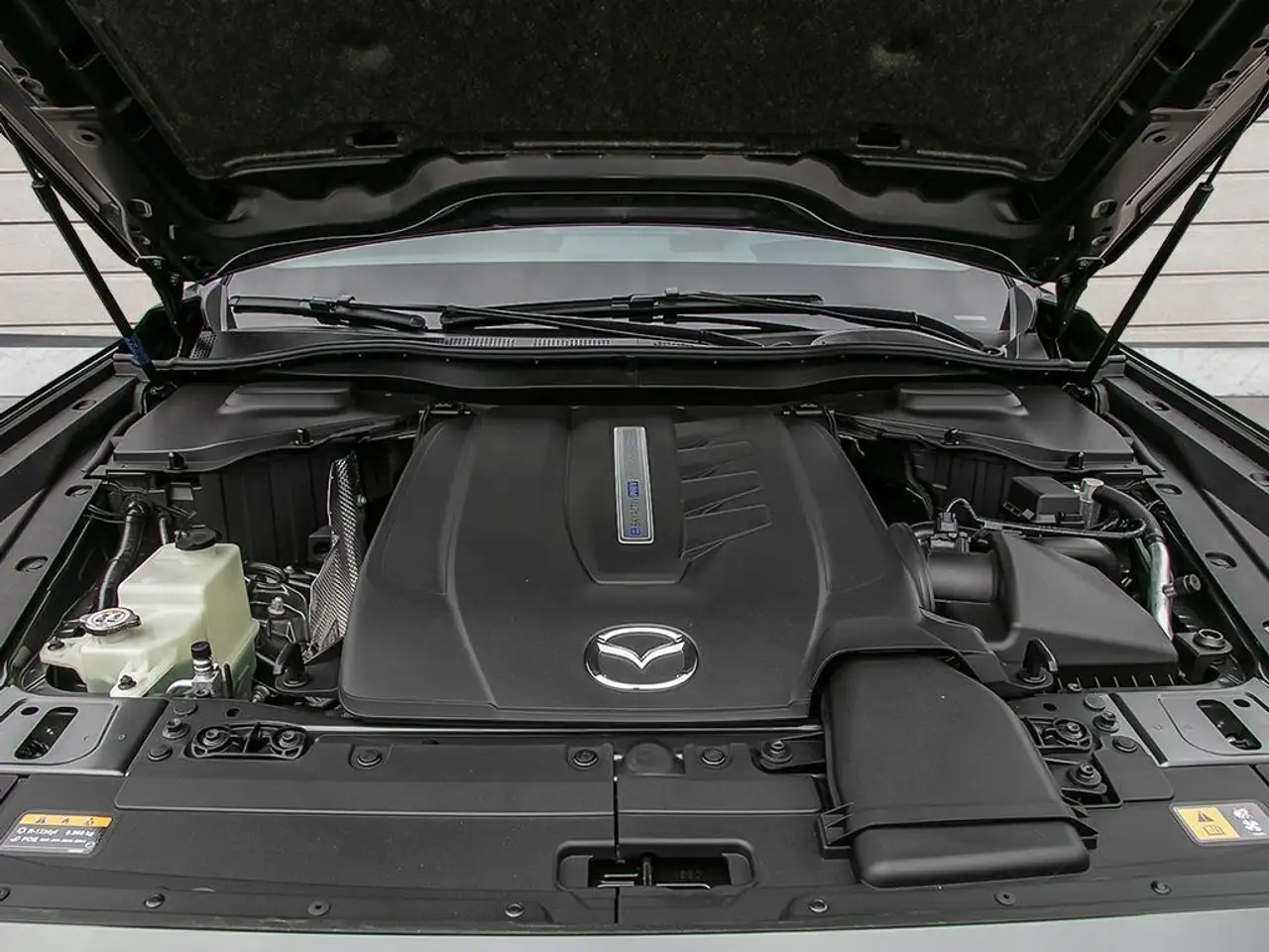 Mazda CX-70 PHEV photo Mazda CX-70 PHEV