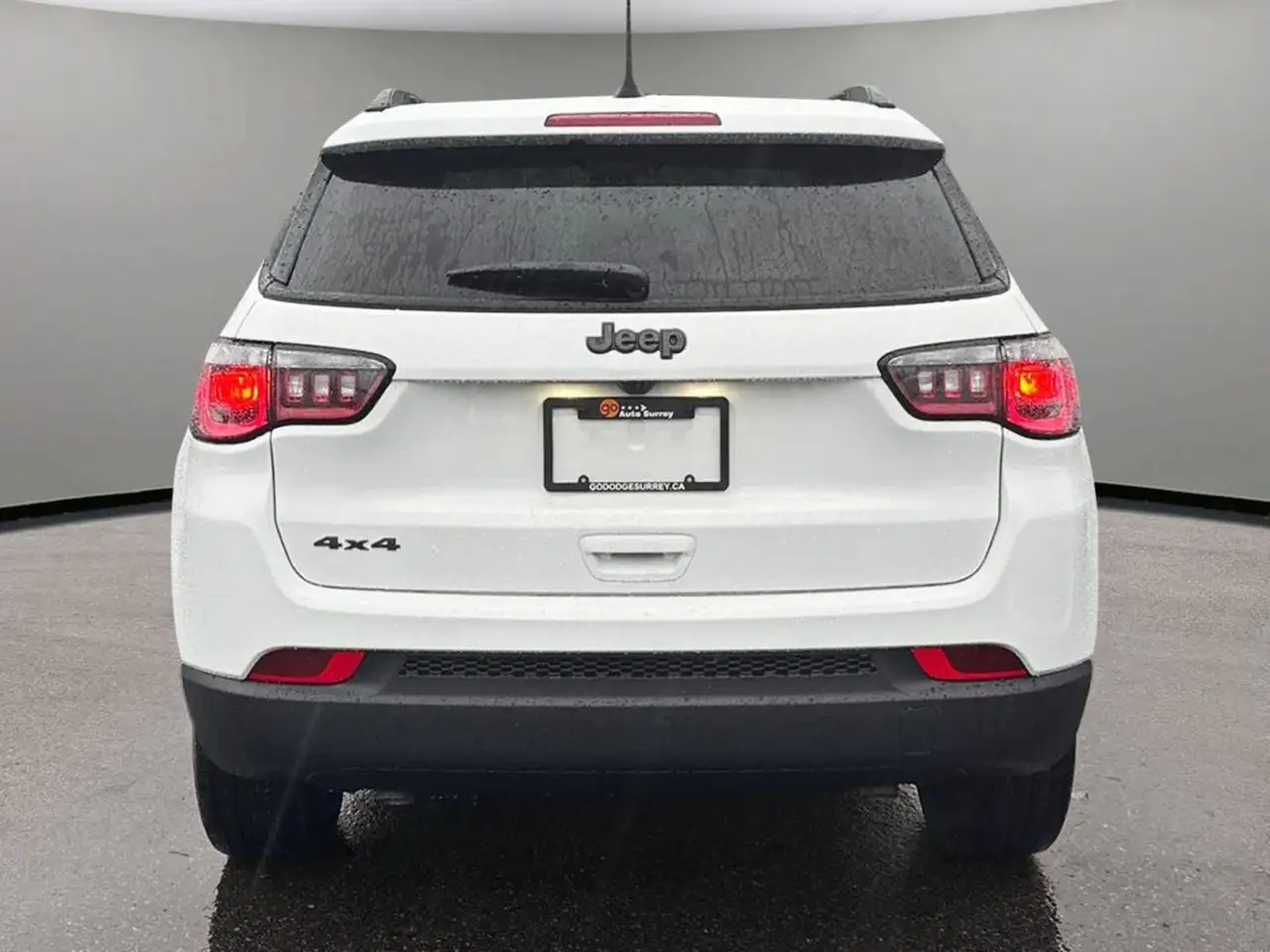 Jeep Compass photo Jeep Compass