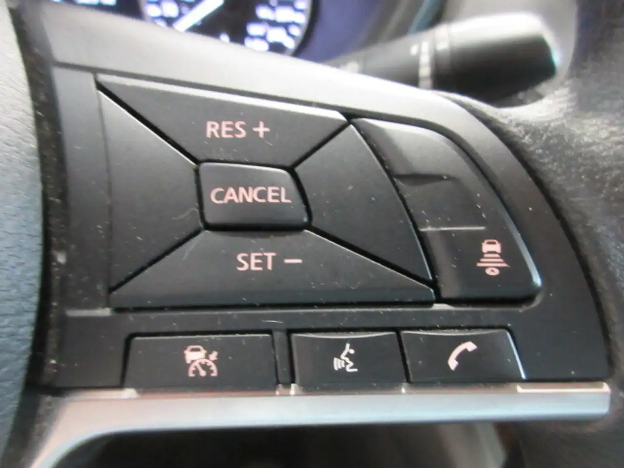 Nissan Sentra fotografie Nissan Sentra