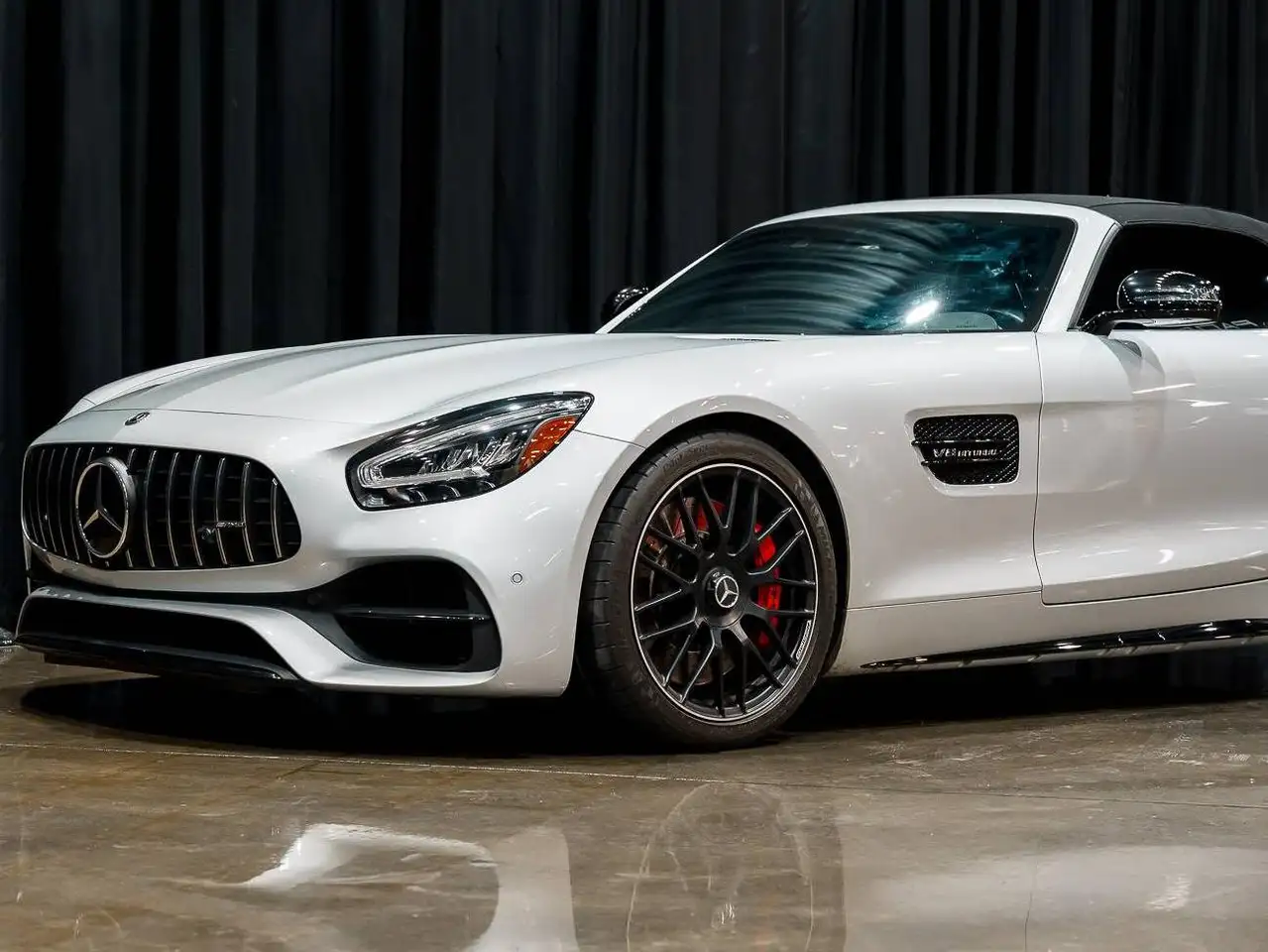 Mercedes-Benz AMG GT photo Mercedes-Benz AMG GT