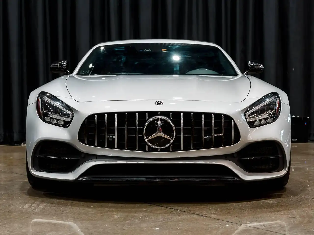 Mercedes-Benz AMG GT photo Mercedes-Benz AMG GT