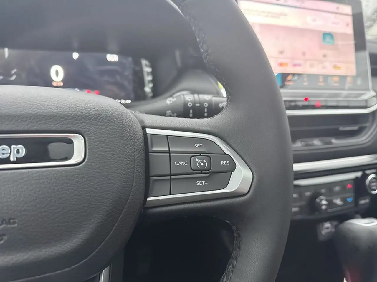 Jeep Compass photo Jeep Compass