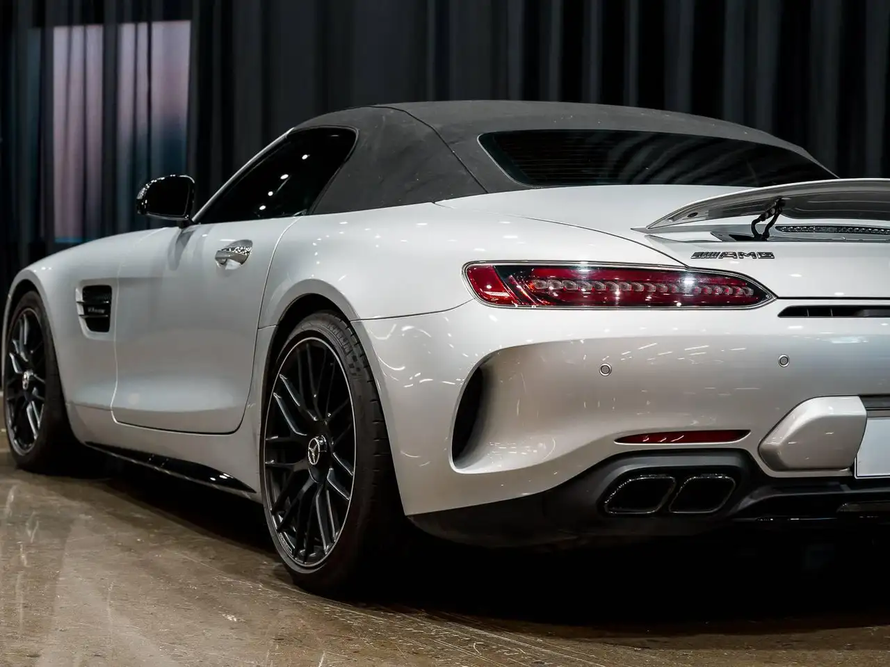 Mercedes-Benz AMG GT photo Mercedes-Benz AMG GT
