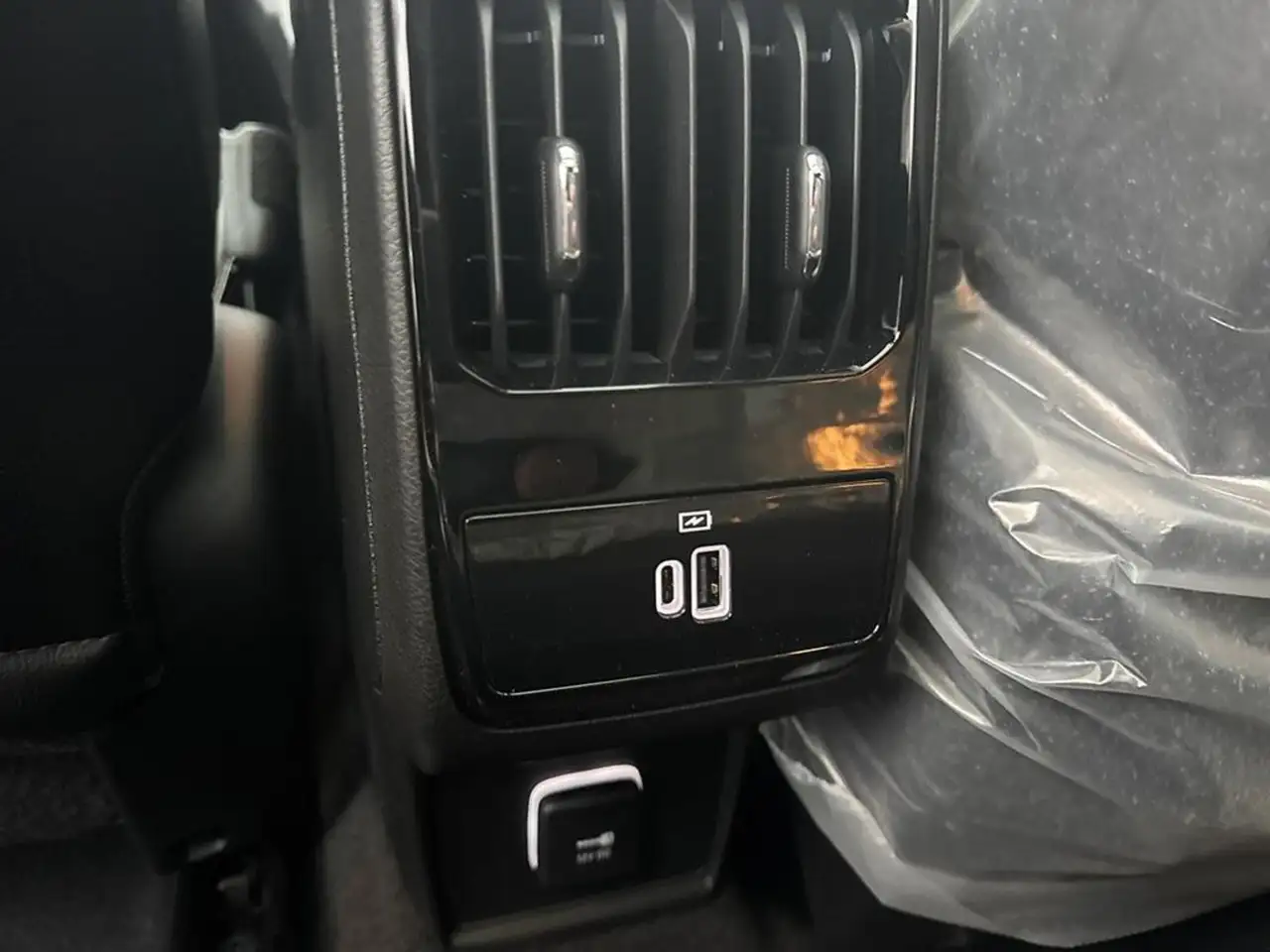 Jeep Compass photo Jeep Compass