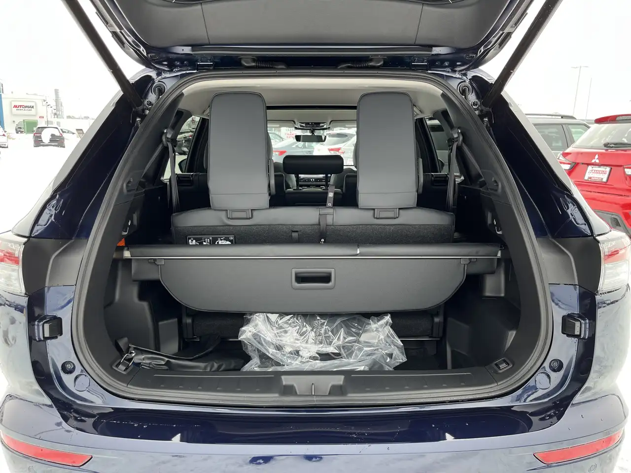 Mitsubishi Outlander снимка Mitsubishi Outlander