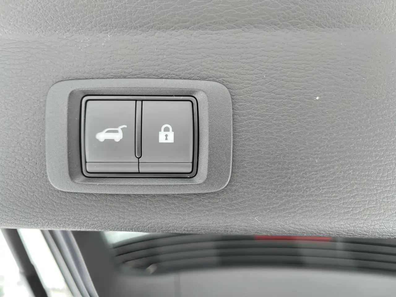 Mitsubishi Outlander снимка Mitsubishi Outlander