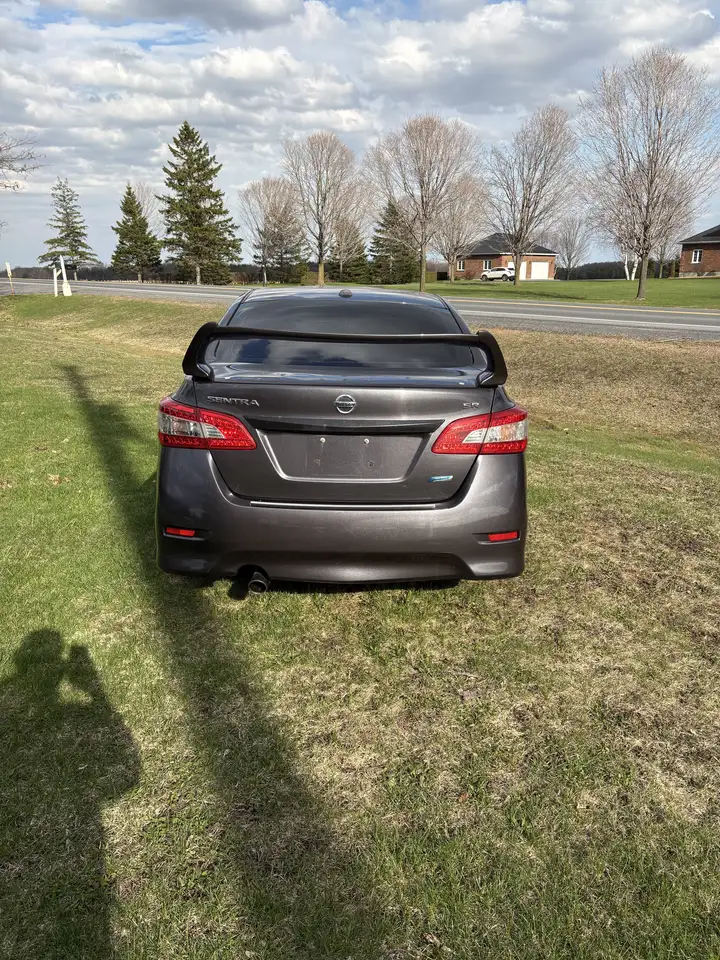 Nissan Sentra photo Nissan Sentra