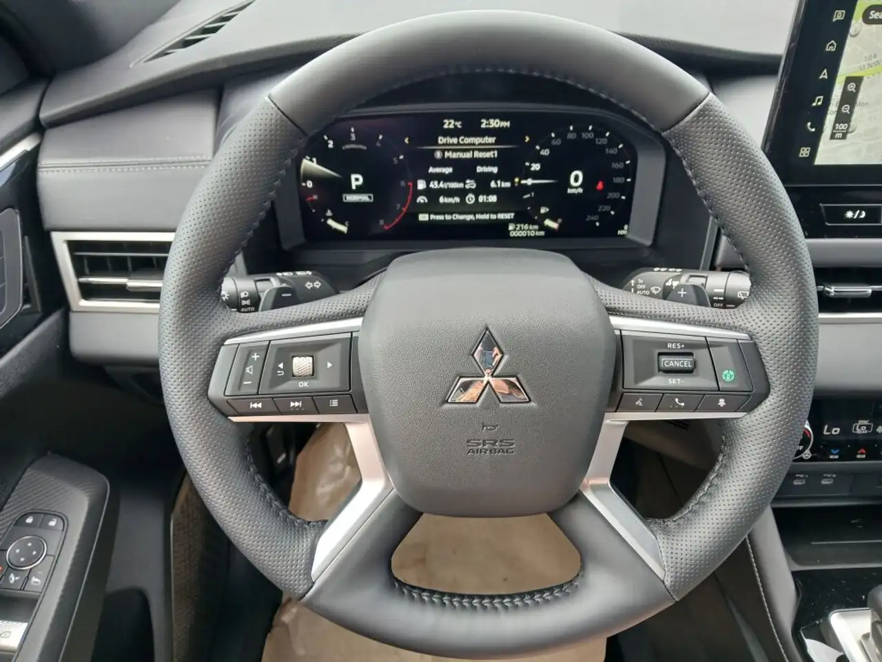 Mitsubishi Outlander photo Mitsubishi Outlander