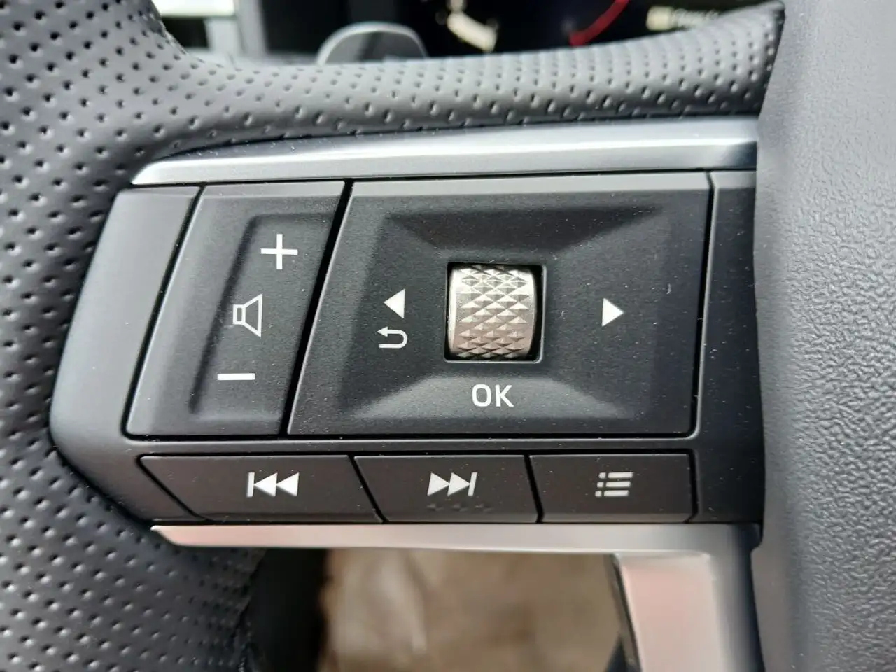 Mitsubishi Outlander photo Mitsubishi Outlander