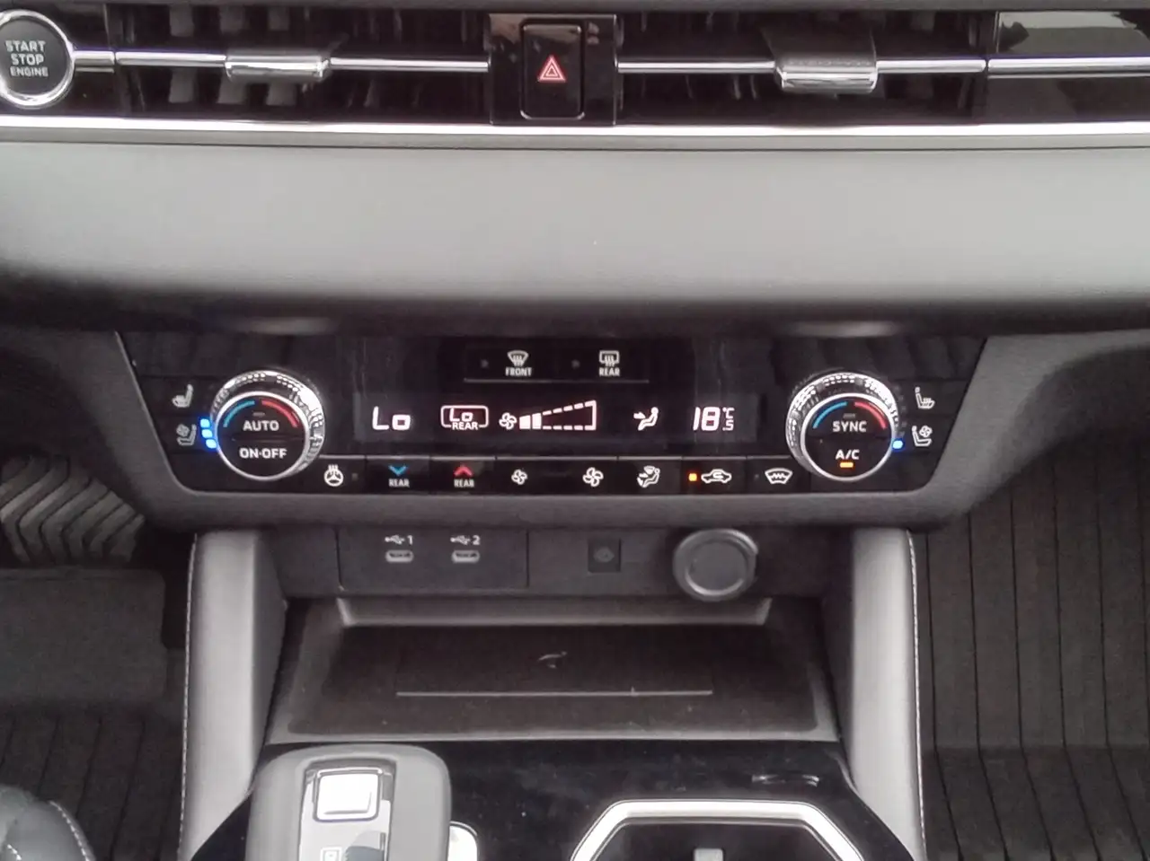Mitsubishi Outlander fotografie Mitsubishi Outlander