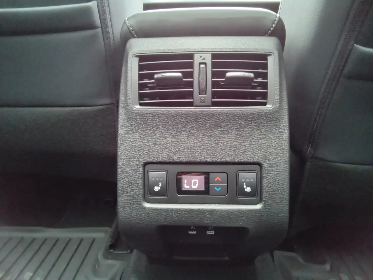 Mitsubishi Outlander fotografie Mitsubishi Outlander
