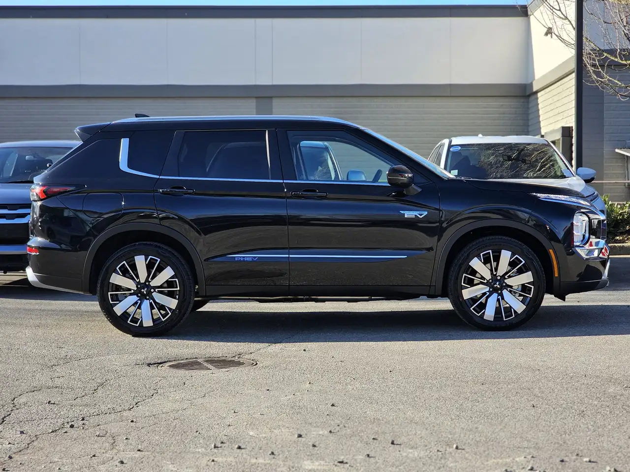 Mitsubishi Outlander снимка Mitsubishi Outlander