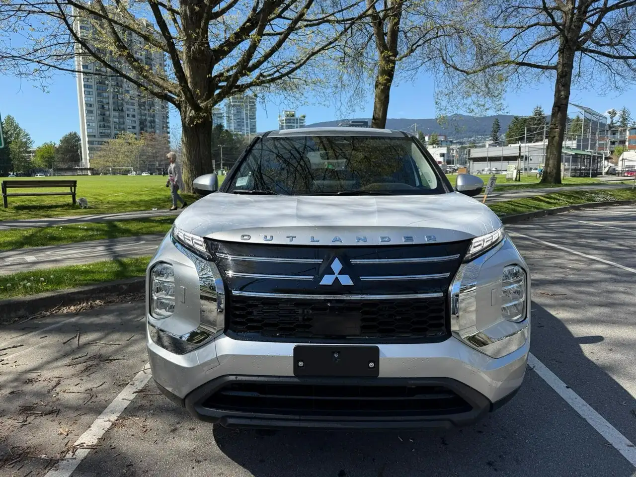 Mitsubishi Outlander снимка Mitsubishi Outlander