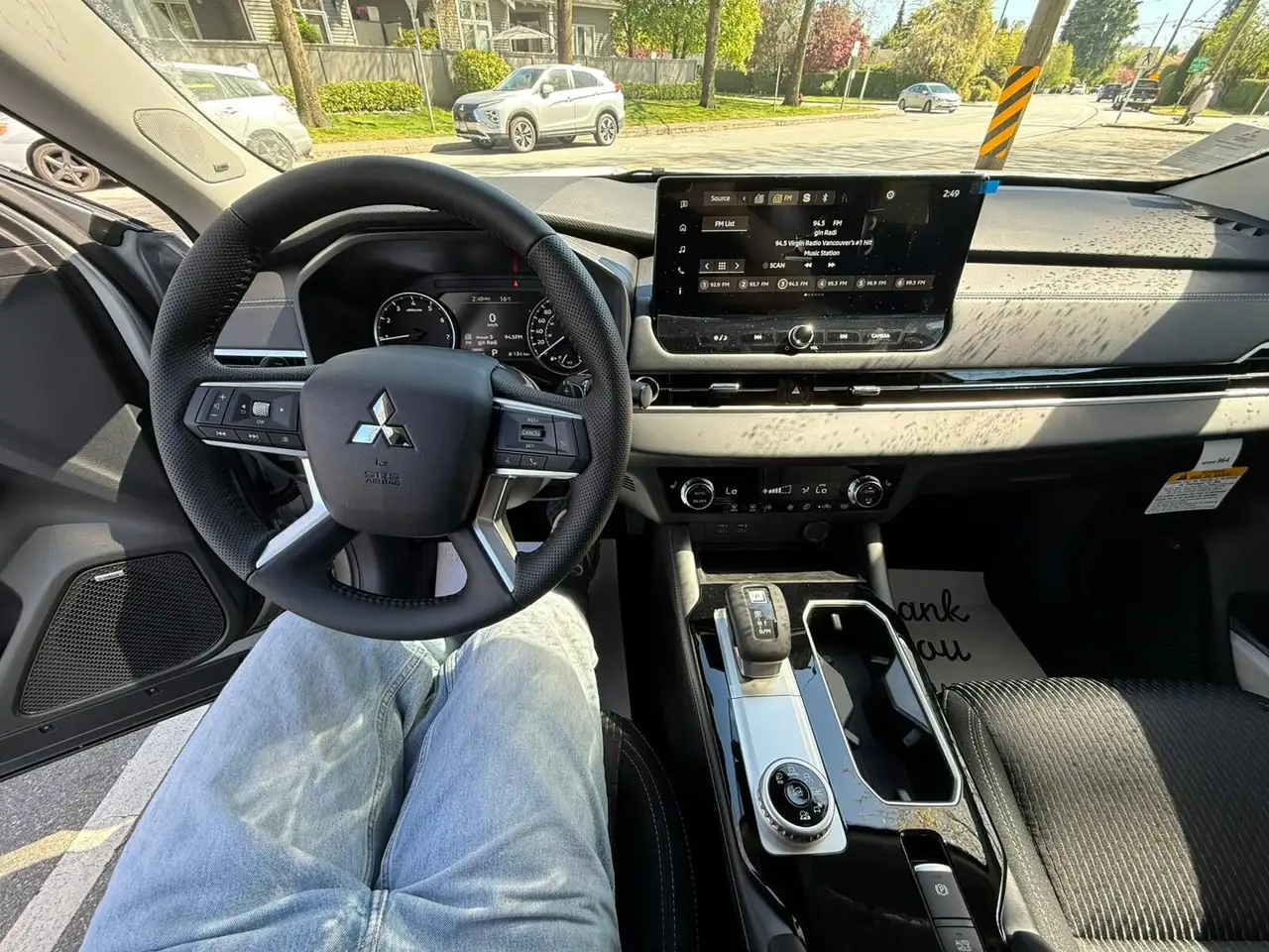 Mitsubishi Outlander снимка Mitsubishi Outlander