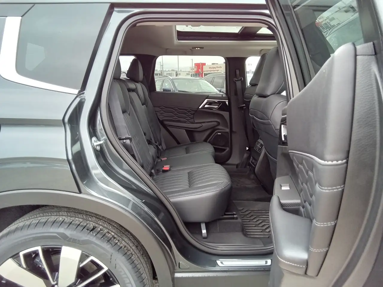 Mitsubishi Outlander fotografie Mitsubishi Outlander