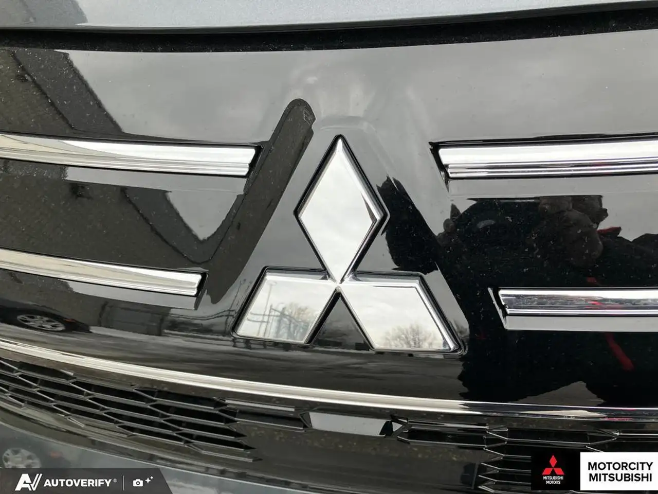 Mitsubishi Outlander fotografie Mitsubishi Outlander