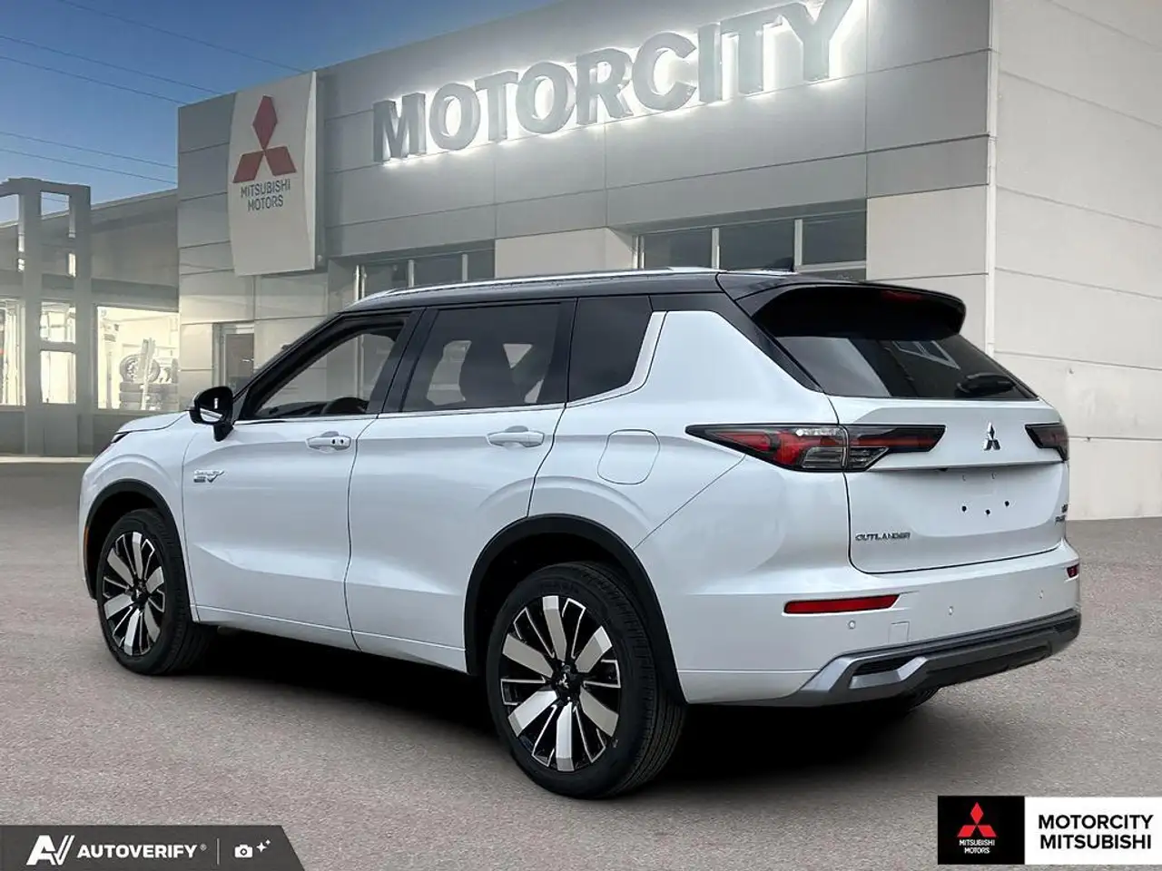Mitsubishi Outlander fotografie Mitsubishi Outlander