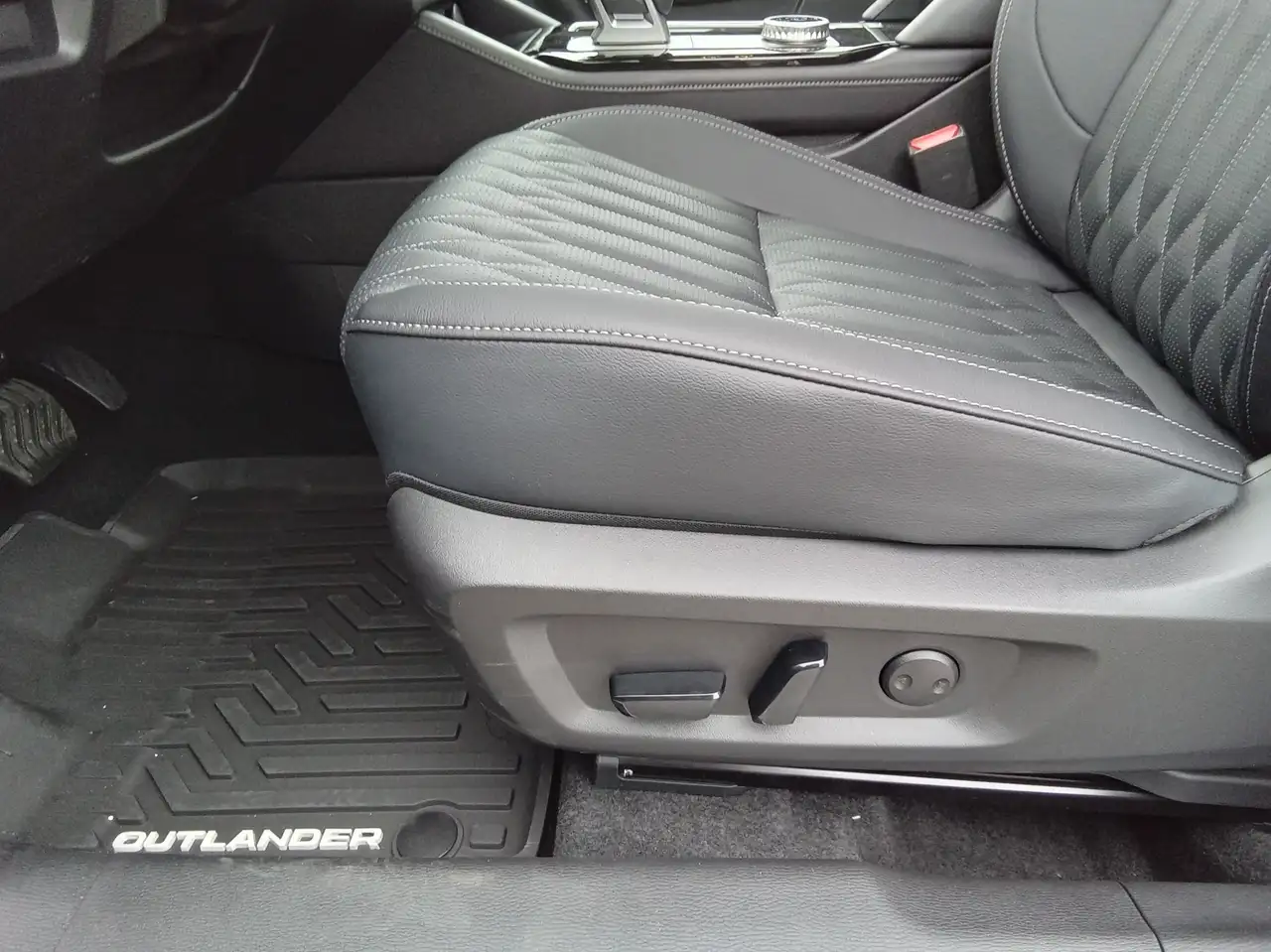 Mitsubishi Outlander fotografie Mitsubishi Outlander