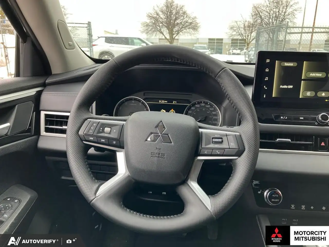 Mitsubishi Outlander fotografie Mitsubishi Outlander