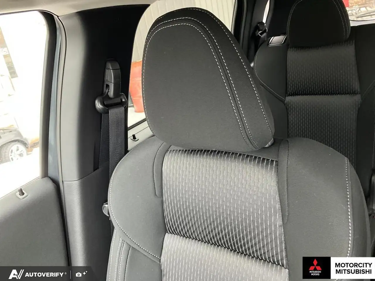 Mitsubishi Outlander fotografie Mitsubishi Outlander
